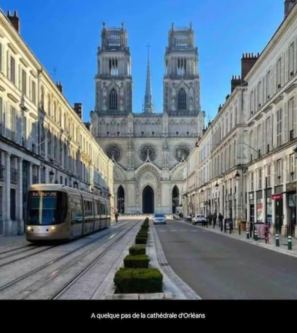 Le Bourgogne-Hypercentre Appartement Orléans Buitenkant foto