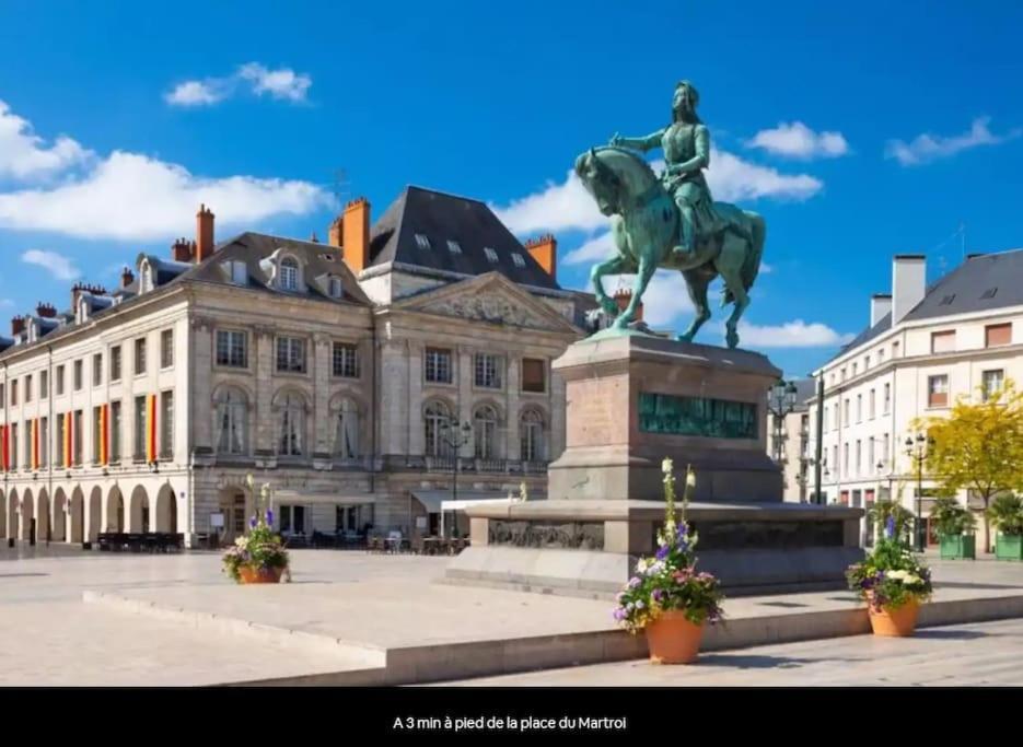 Le Bourgogne-Hypercentre Appartement Orléans Buitenkant foto